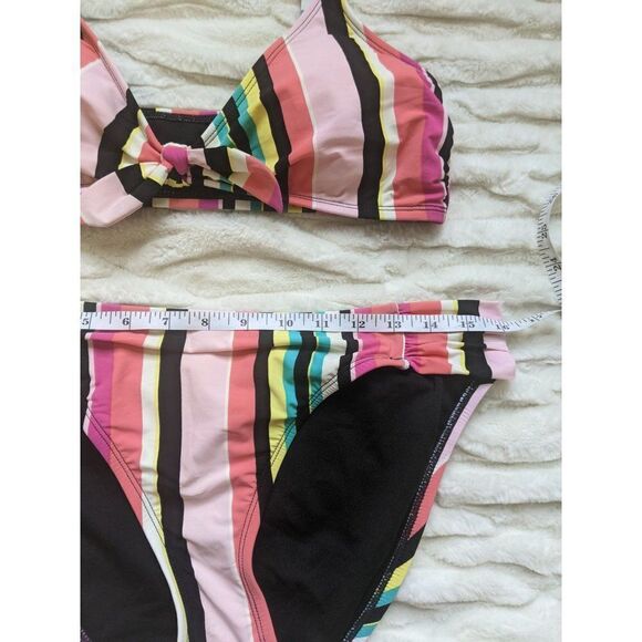 Kenneth Cole Striped Bikini Set Sz 8 | Flattering Mid-Rise Swim Essential - Picture 9 of 10